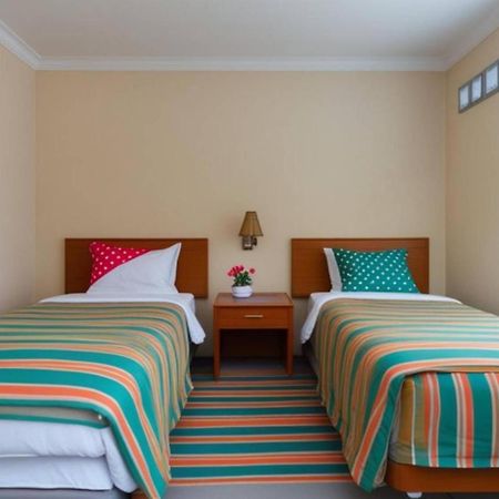 Surya Guest House Probolinggo Exterior photo