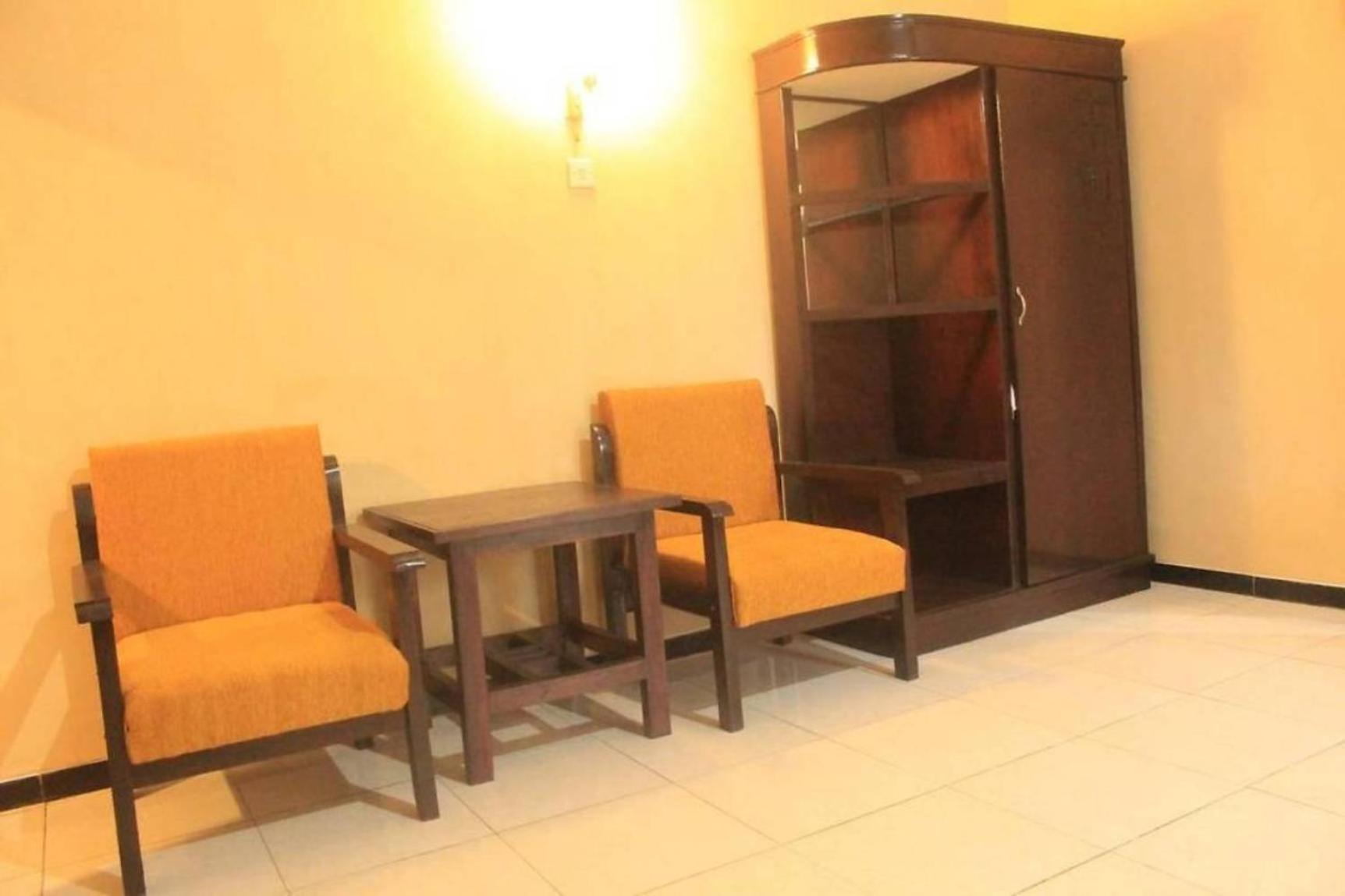 Surya Guest House Probolinggo Exterior photo