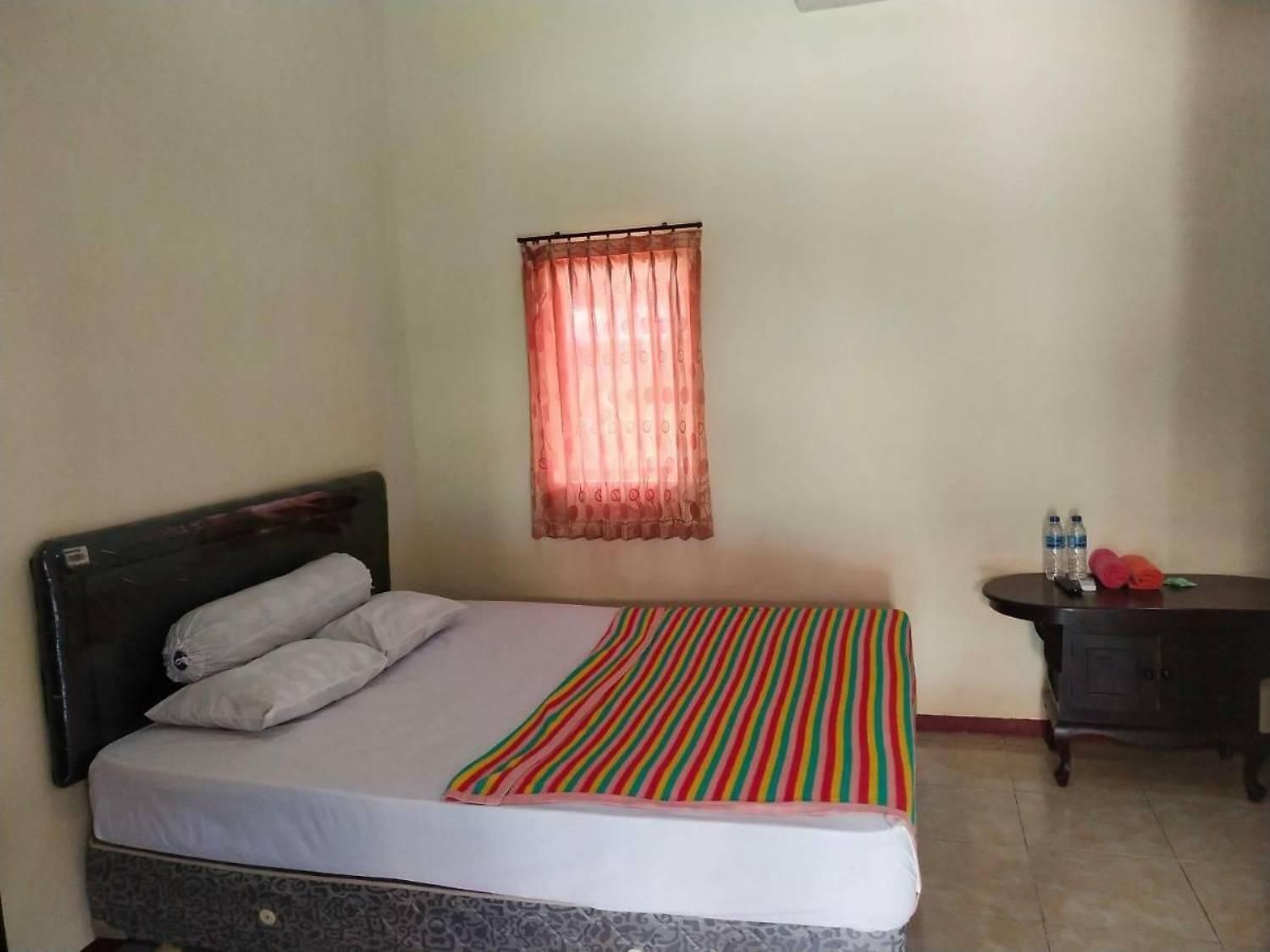 Surya Guest House Probolinggo Exterior photo